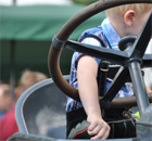 Resi, i hol di auf meim Traktor ab Resi, i hol di auf meim Traktor ab